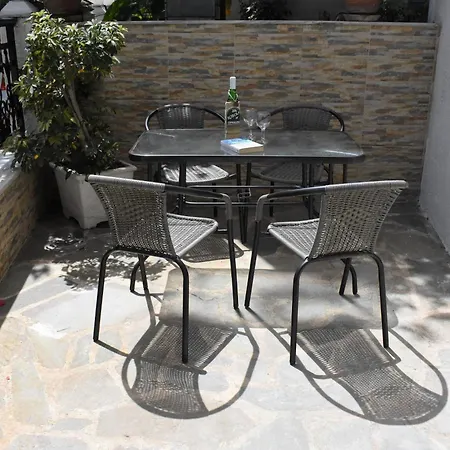 Starvillas Apartments&studios * Agia Efimia