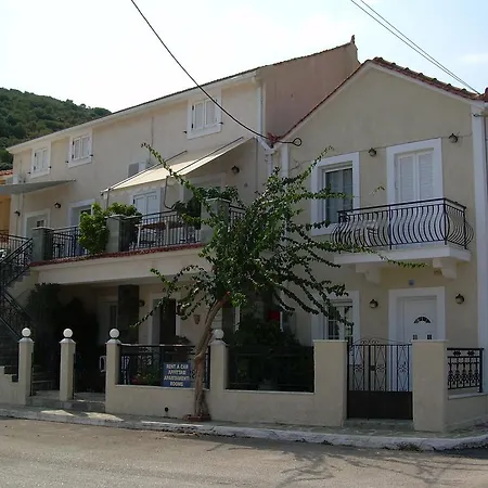 Starvillas Apartments&studios * Agia Efimia