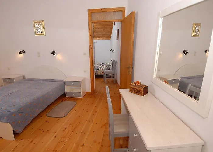 Starvillas And * איה אפימיה