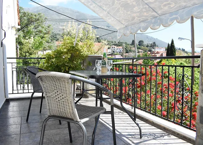 Starvillas And איה אפימיה