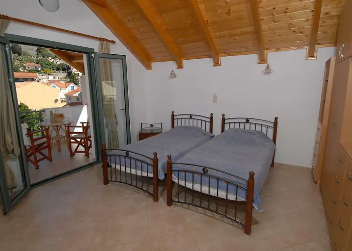 Starvillas And דירה איה אפימיה